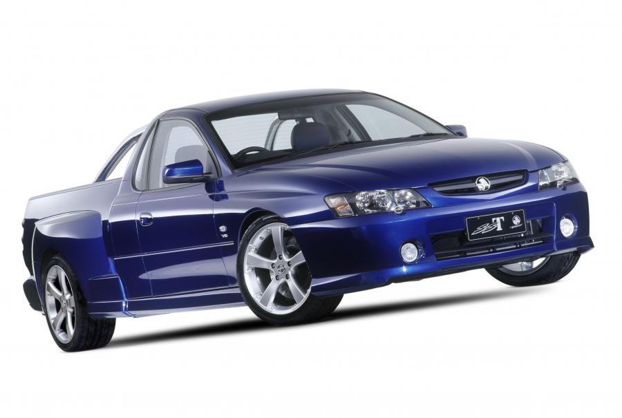  Holden SST 2002 года  (фото 1 из 9)